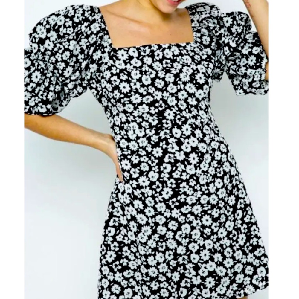 Floral print babydoll mini dress with statement sleeves